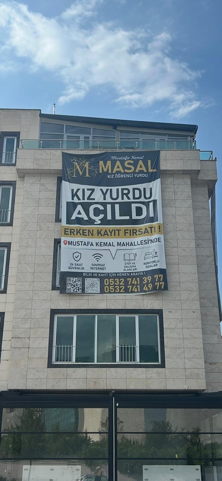 Mustafa Kemal Kız Öğrenci Yurdu bina tabelası